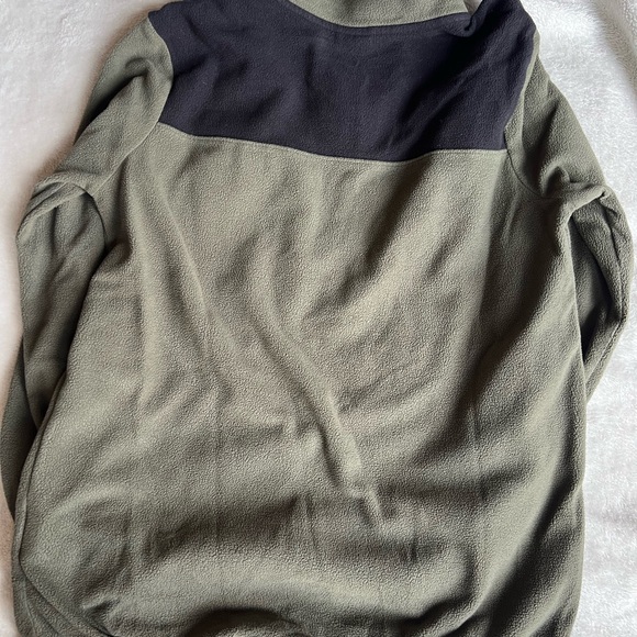 The North Face Green and Black Fleece Jacket - Picture 2 of 3
